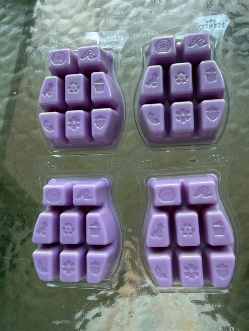 Scentsy Forever Yours Wax Bars - Purple Pack of 4 - Picture 2 of 3